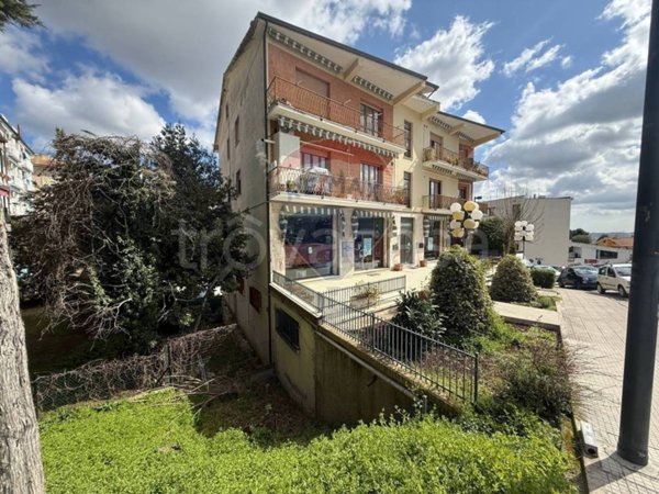 negozio in vendita a Recanati