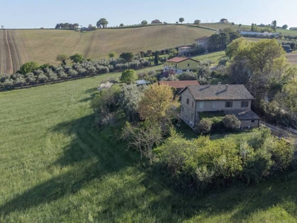 casale in vendita a Recanati