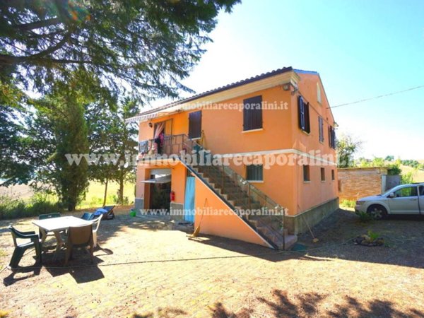 casa indipendente in vendita a Recanati