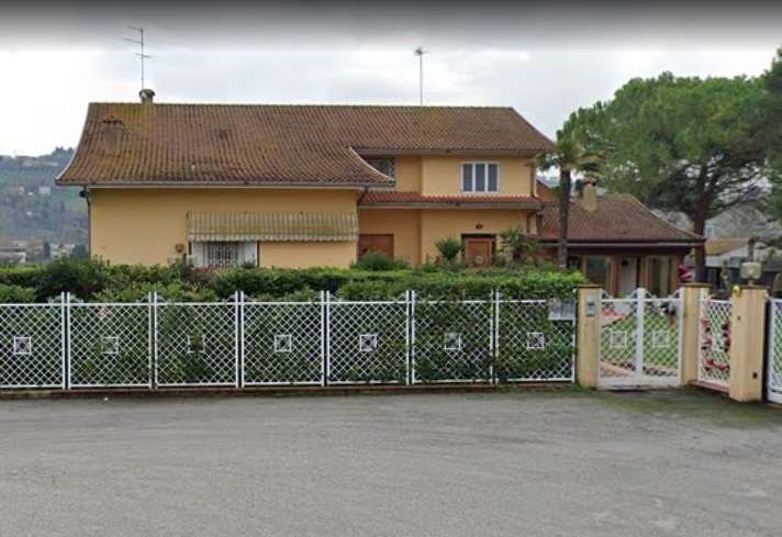 casa indipendente in vendita a Recanati