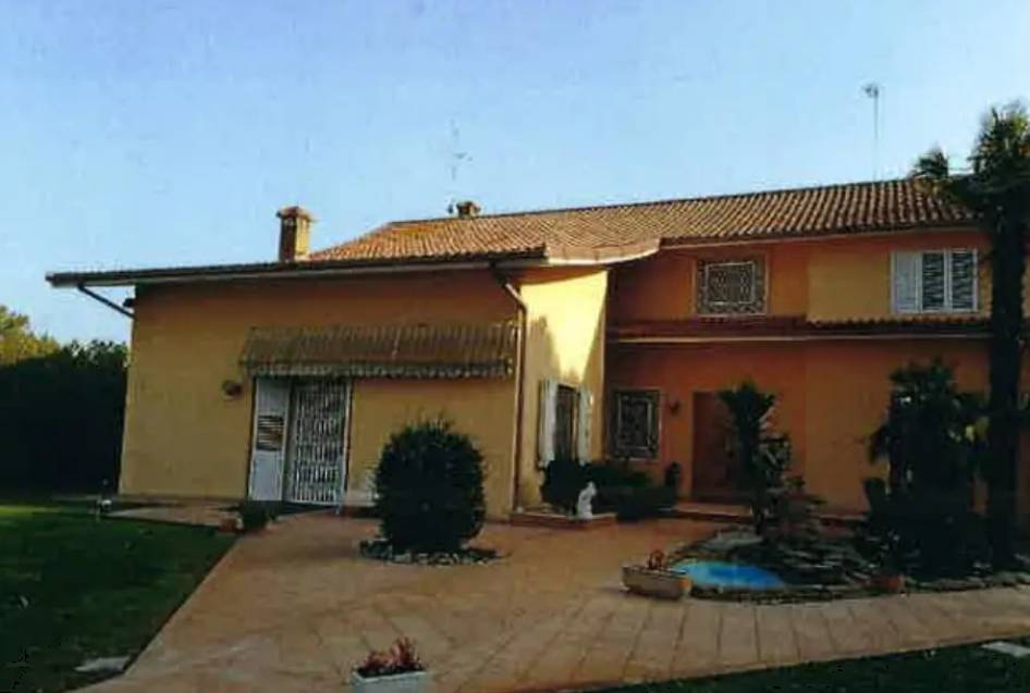 casa indipendente in vendita a Recanati