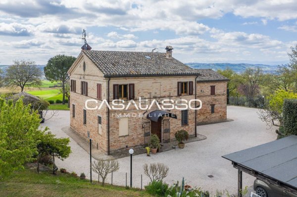 casale in vendita a Recanati