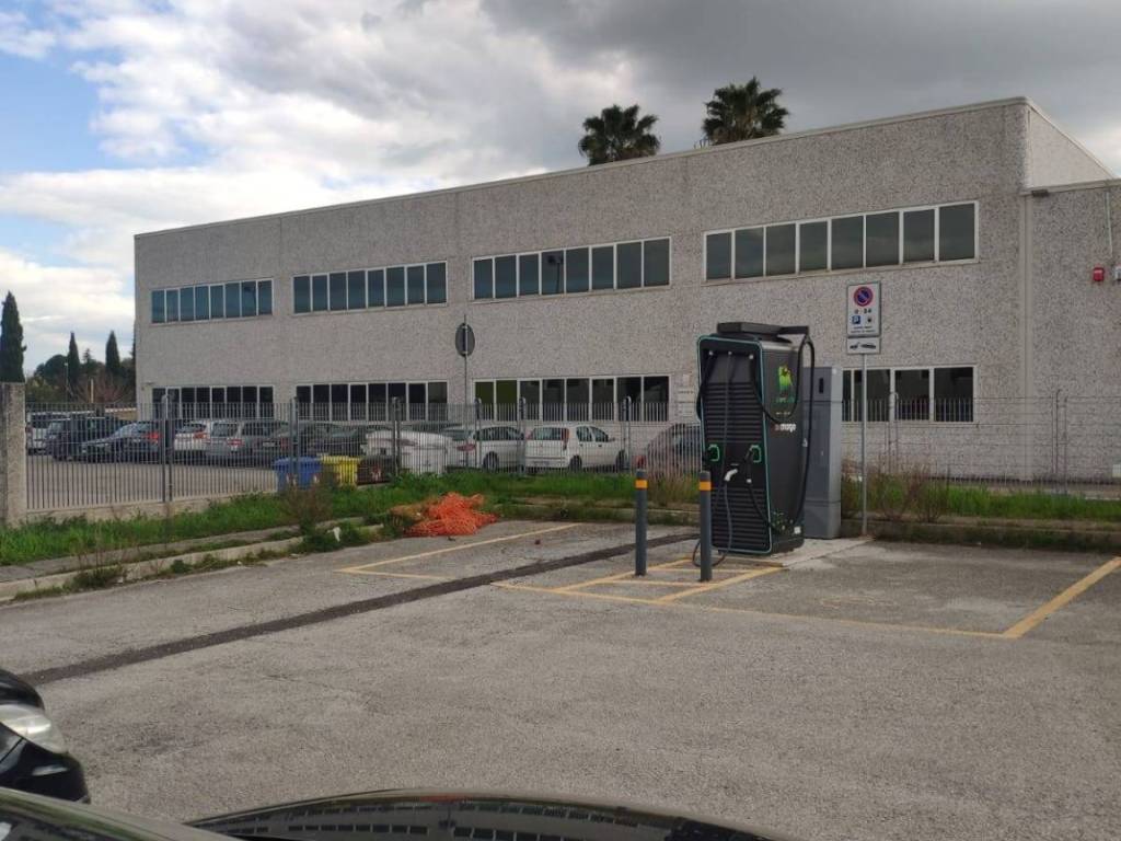 capannone in vendita a Recanati