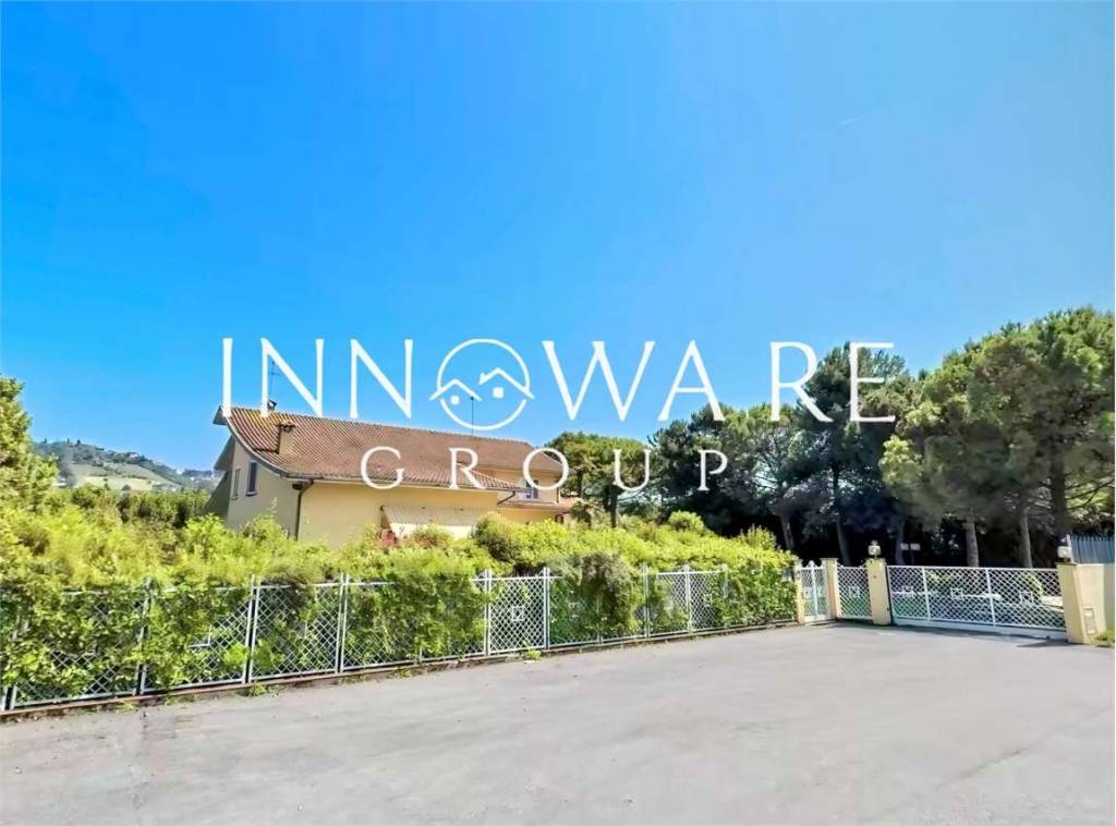 casa indipendente in vendita a Recanati