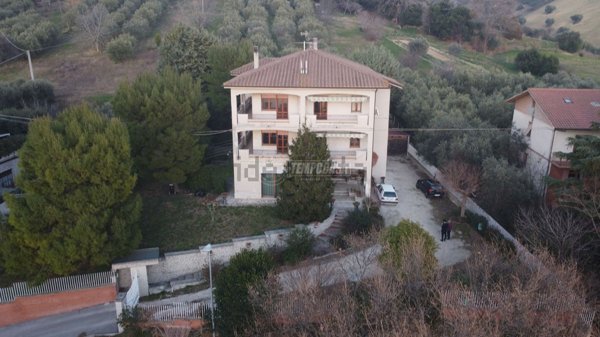 appartamento in vendita a Recanati in zona Le Grazie