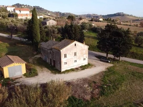 casa indipendente in vendita a Recanati in zona Costa dei Ricchi