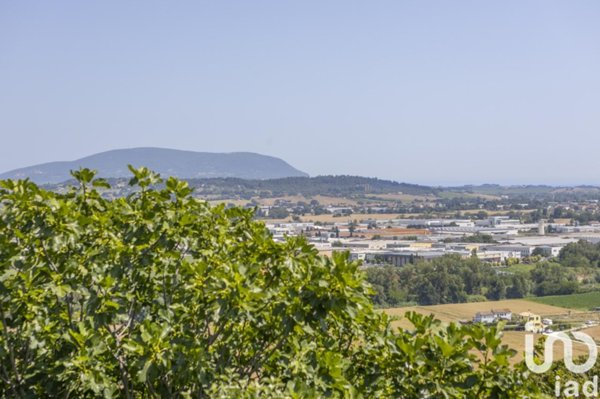 casa indipendente in vendita a Recanati