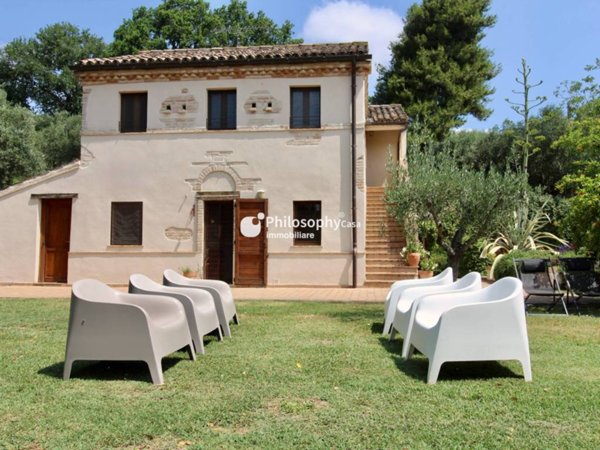 casa indipendente in vendita a Recanati