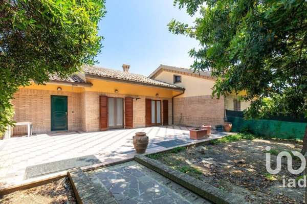 casa indipendente in vendita a Recanati