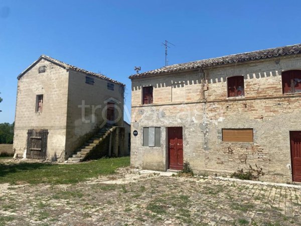 casa indipendente in vendita a Recanati