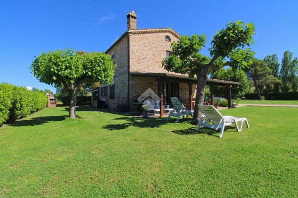 casa indipendente in vendita a Recanati