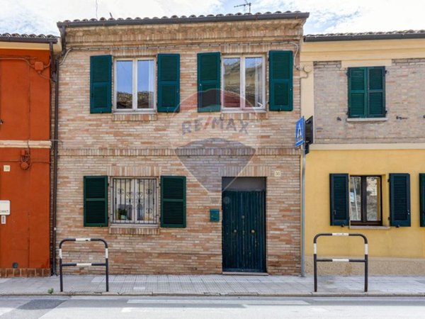 casa indipendente in vendita a Recanati