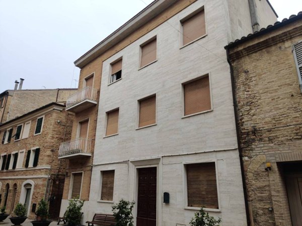 appartamento in vendita a Recanati in zona Santa Lucia