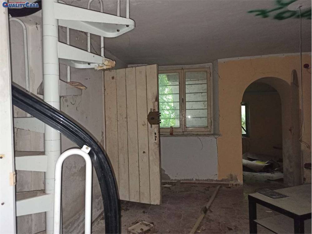 casa indipendente in vendita a Recanati in zona Castelnuovo