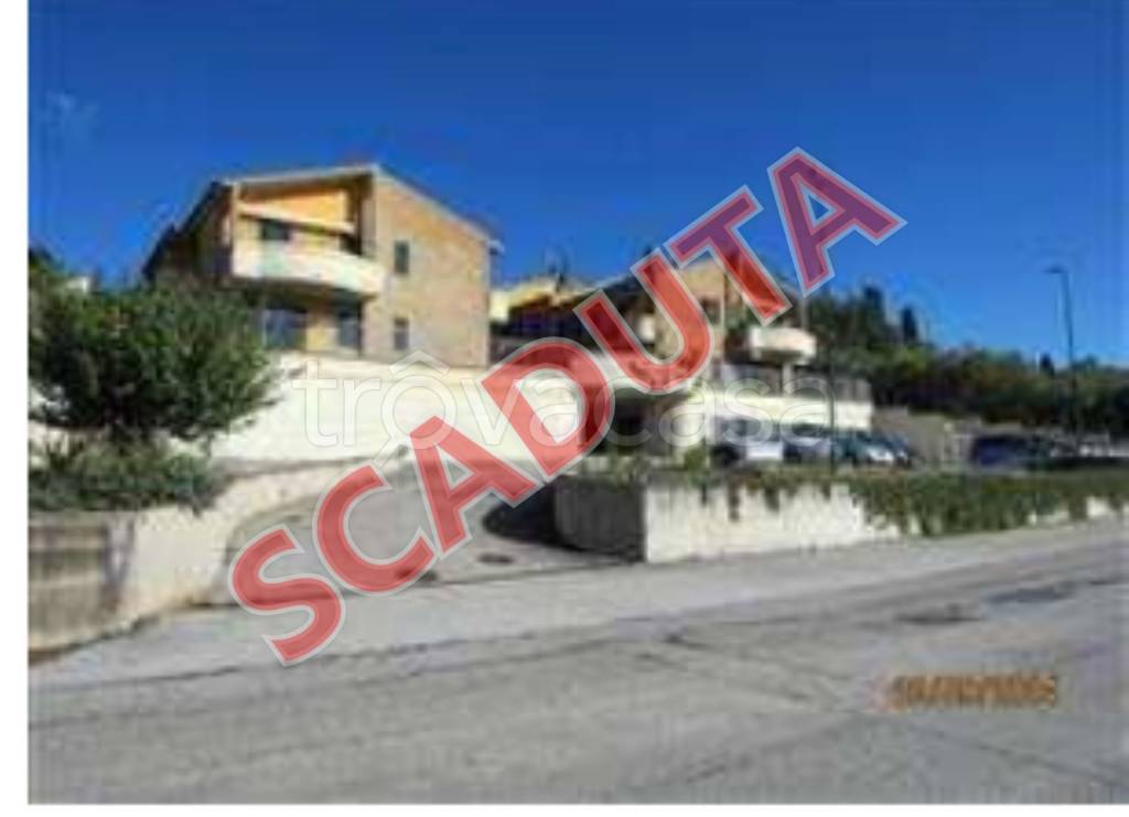 appartamento in vendita a Recanati in zona Le Grazie
