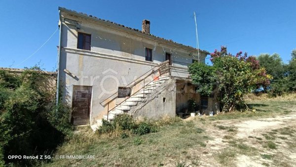 casa indipendente in vendita a Recanati in zona Montefiore