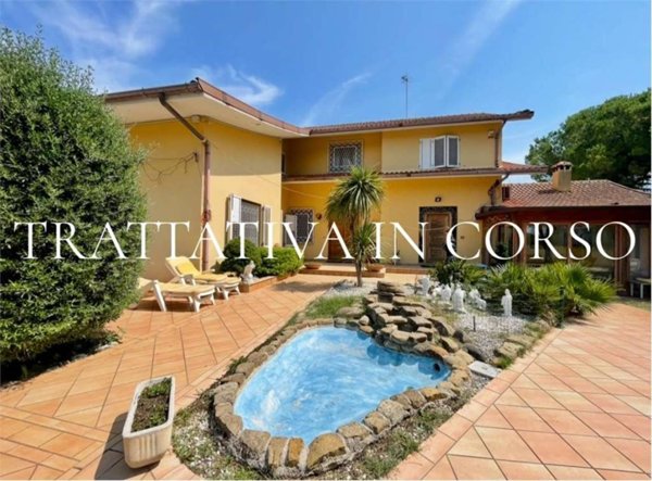 casa indipendente in vendita a Recanati