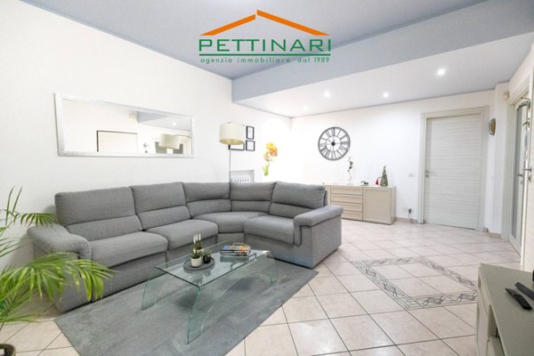 casa indipendente in vendita a Recanati