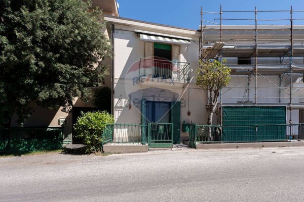 casa indipendente in vendita a Recanati