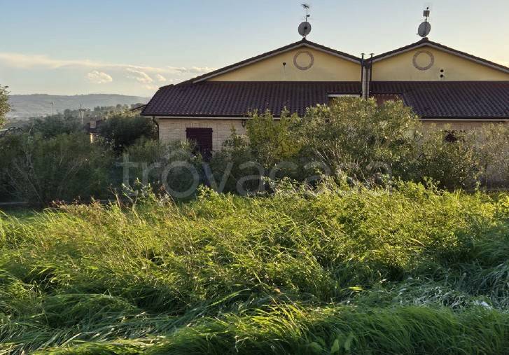 casa indipendente in vendita a Recanati