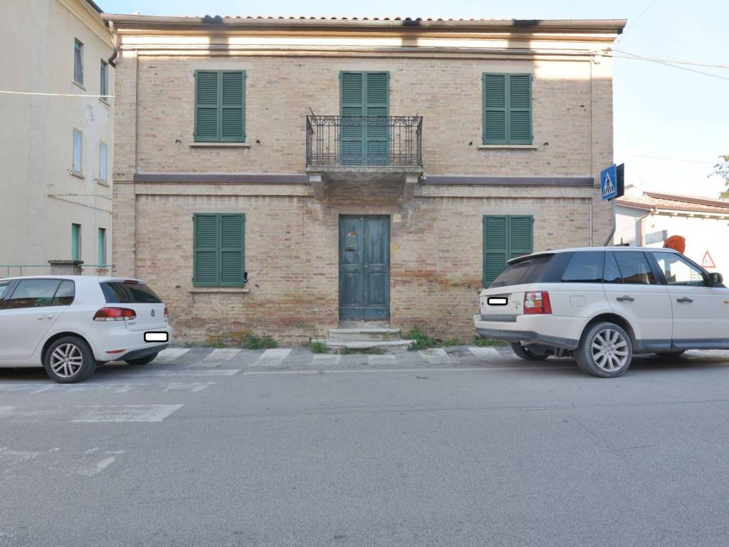 casa indipendente in vendita a Recanati