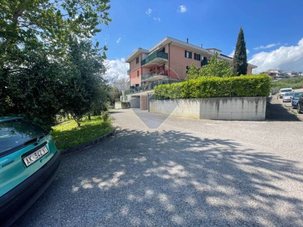 locale di sgombero in vendita a Recanati