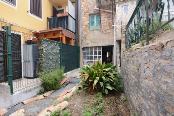 appartamento in vendita a Recanati in zona Castelnuovo