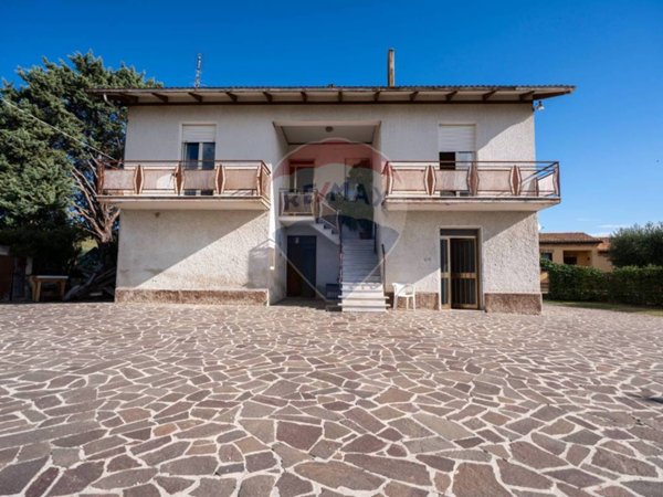casa indipendente in vendita a Recanati