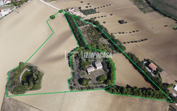 casa indipendente in vendita a Recanati
