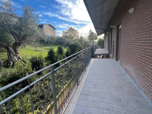 appartamento in vendita a Recanati in zona Le Grazie