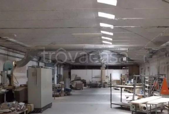 capannone in vendita a Recanati