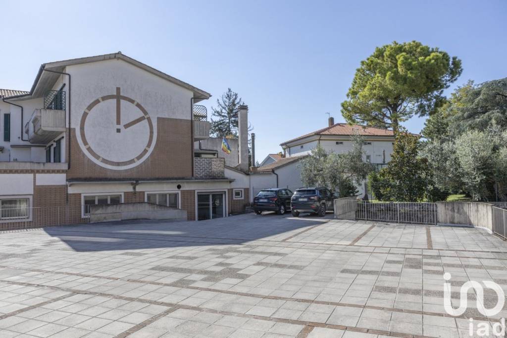 negozio in vendita a Recanati