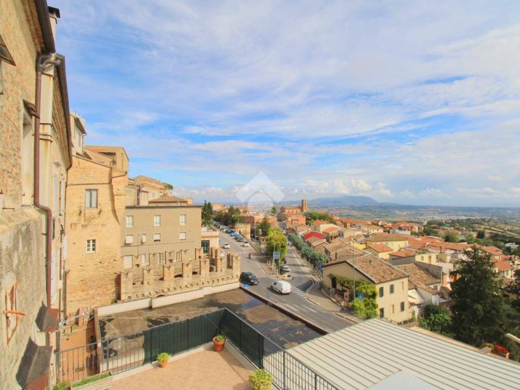 appartamento in vendita a Recanati in zona Le Grazie