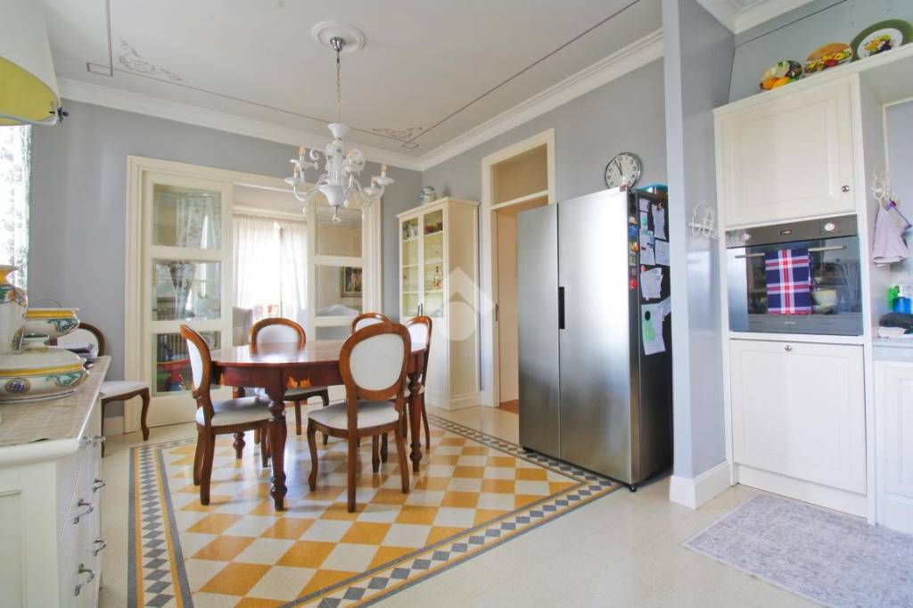 casa indipendente in vendita a Recanati