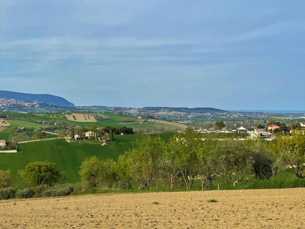 casale in vendita a Recanati