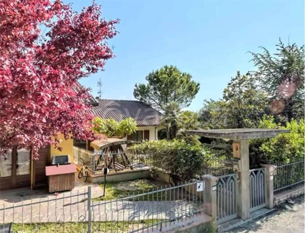 casa indipendente in vendita a Recanati