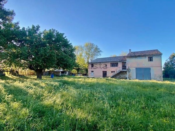 casale in vendita a Recanati