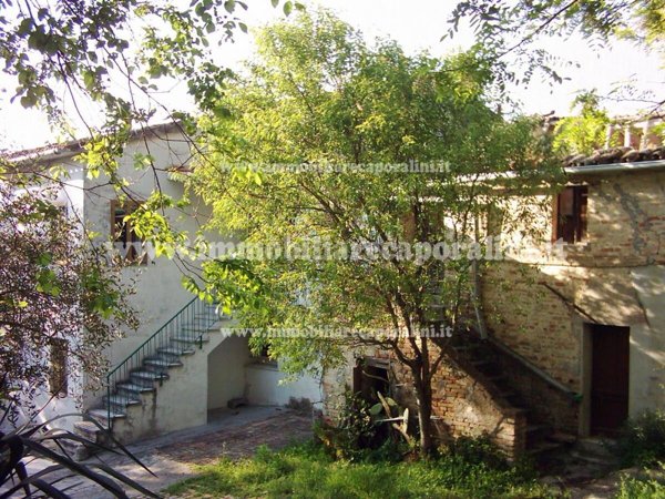casa indipendente in vendita a Recanati
