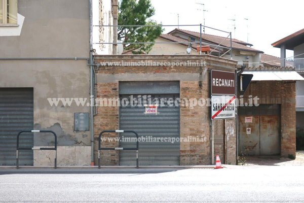 locale di sgombero in vendita a Recanati
