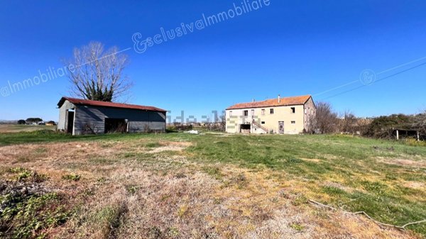 casale in vendita a Recanati