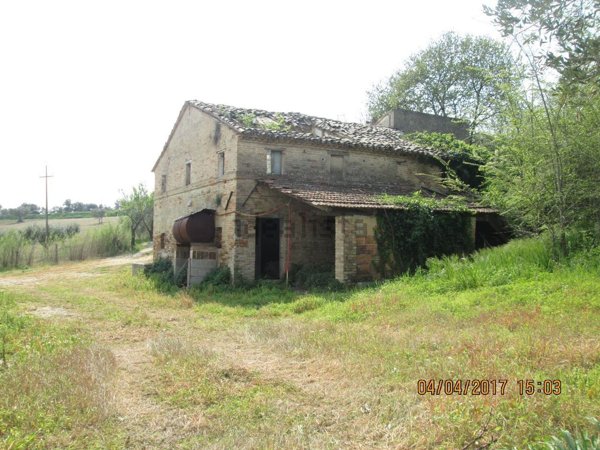 pentavano in vendita a Recanati