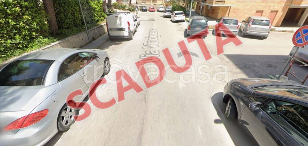 negozio in vendita a Recanati