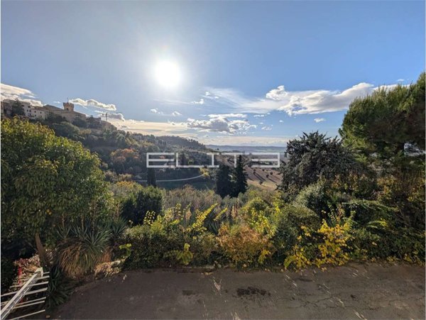 casa indipendente in vendita a Recanati