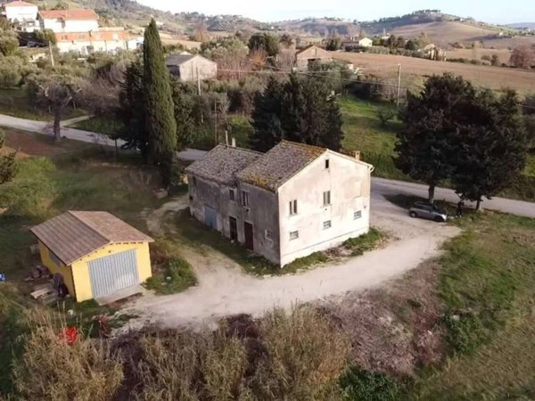 appartamento in vendita a Recanati in zona Castelnuovo