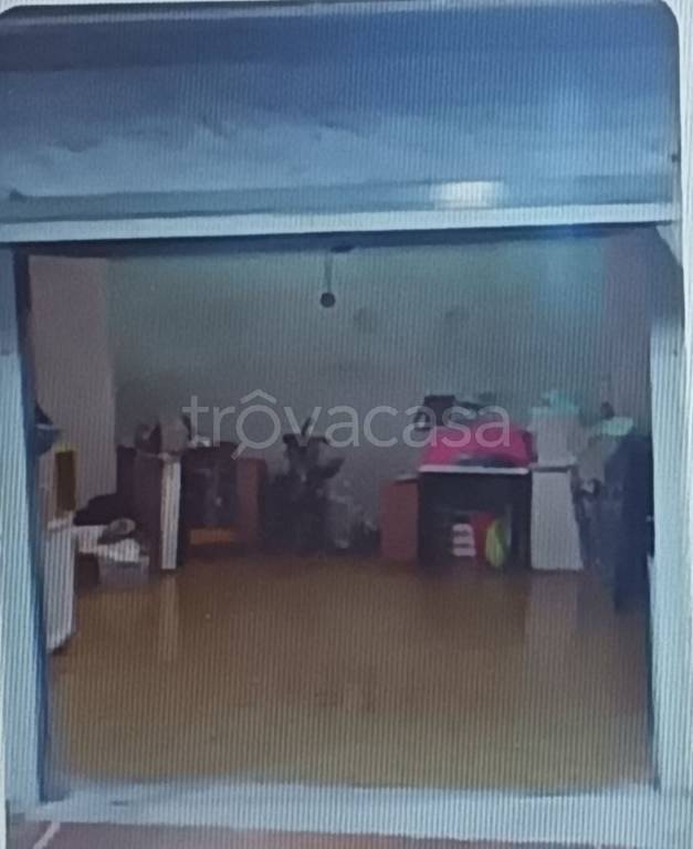 negozio in vendita a Recanati