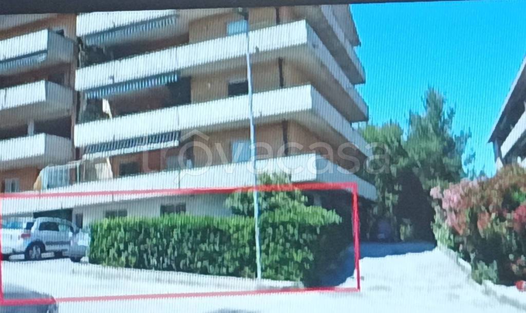 negozio in vendita a Recanati