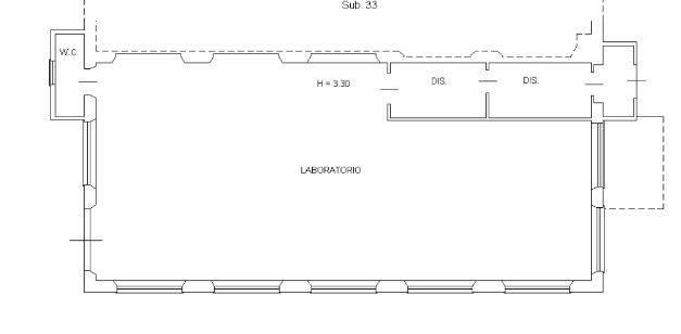 locale commerciale in vendita a Recanati