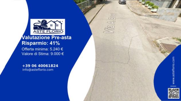 locale commerciale in vendita a Recanati