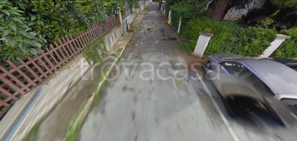 locale commerciale in vendita a Recanati