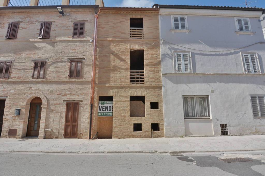 casa indipendente in vendita a Recanati
